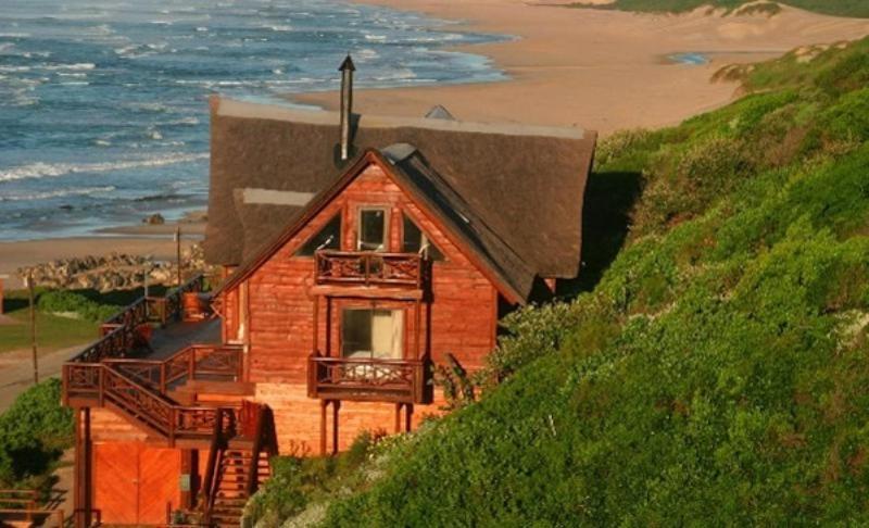Oyster Bay Beach Lodge Exterior photo