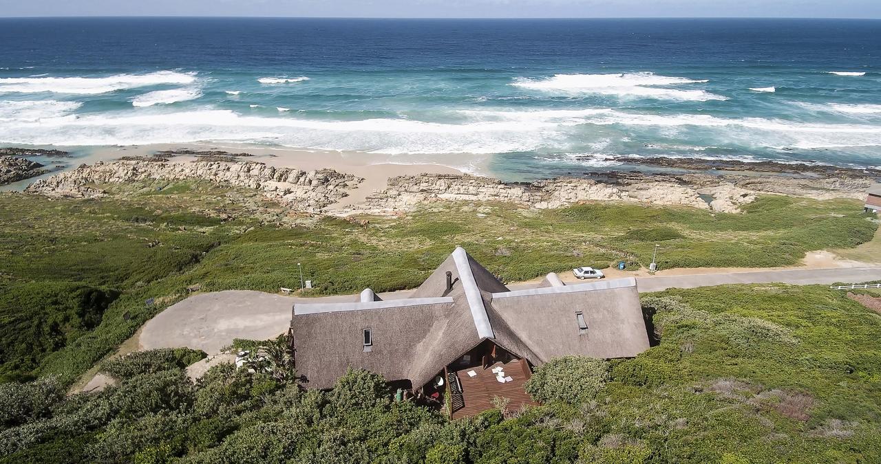 Oyster Bay Beach Lodge Exterior photo